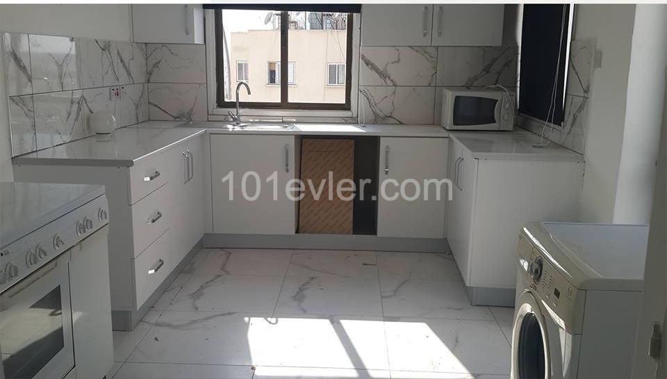 Göçmenköy'de Fuar Alanında Kiralık 3+1 Aylık Ödemeli Penthouse 