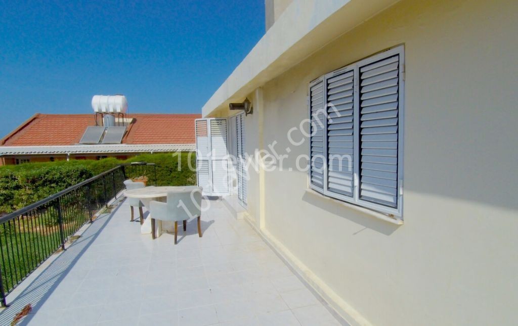 Detached House For Sale in Çatalköy, Kyrenia