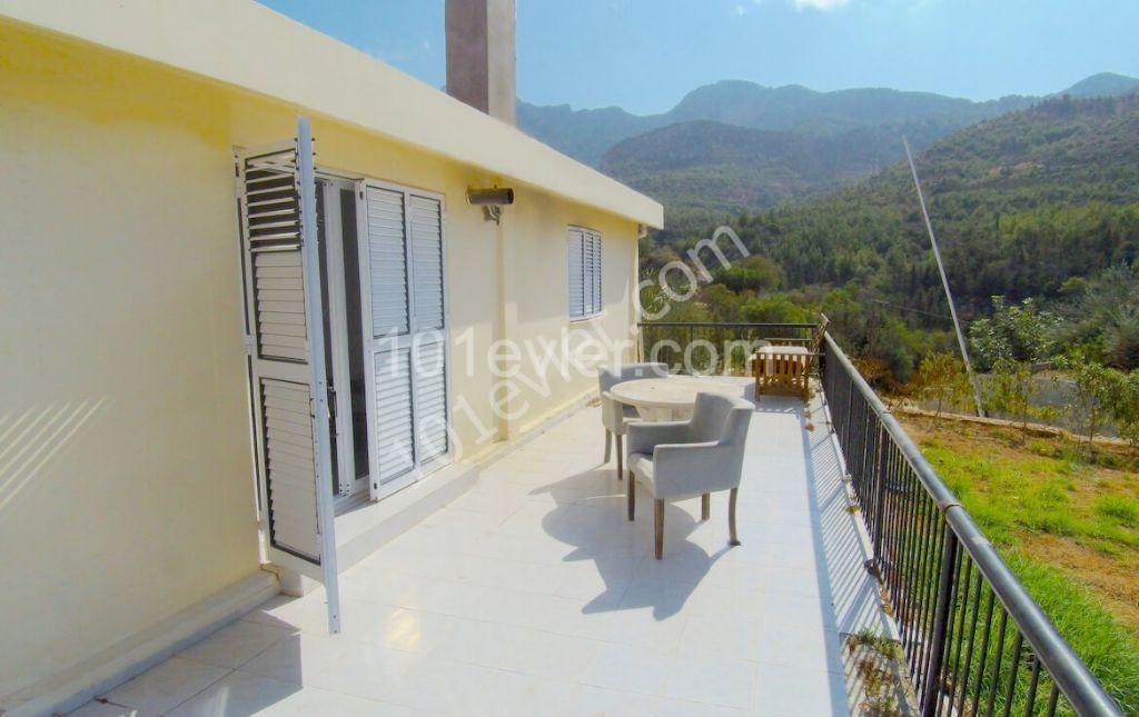 Detached House For Sale in Çatalköy, Kyrenia