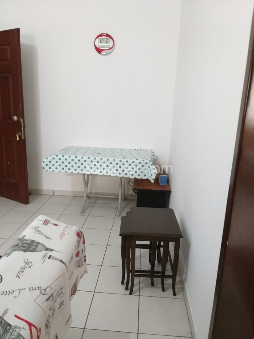 Küçükkaymaklı'da Full Eşyalı Kiralık 2+1 Daire