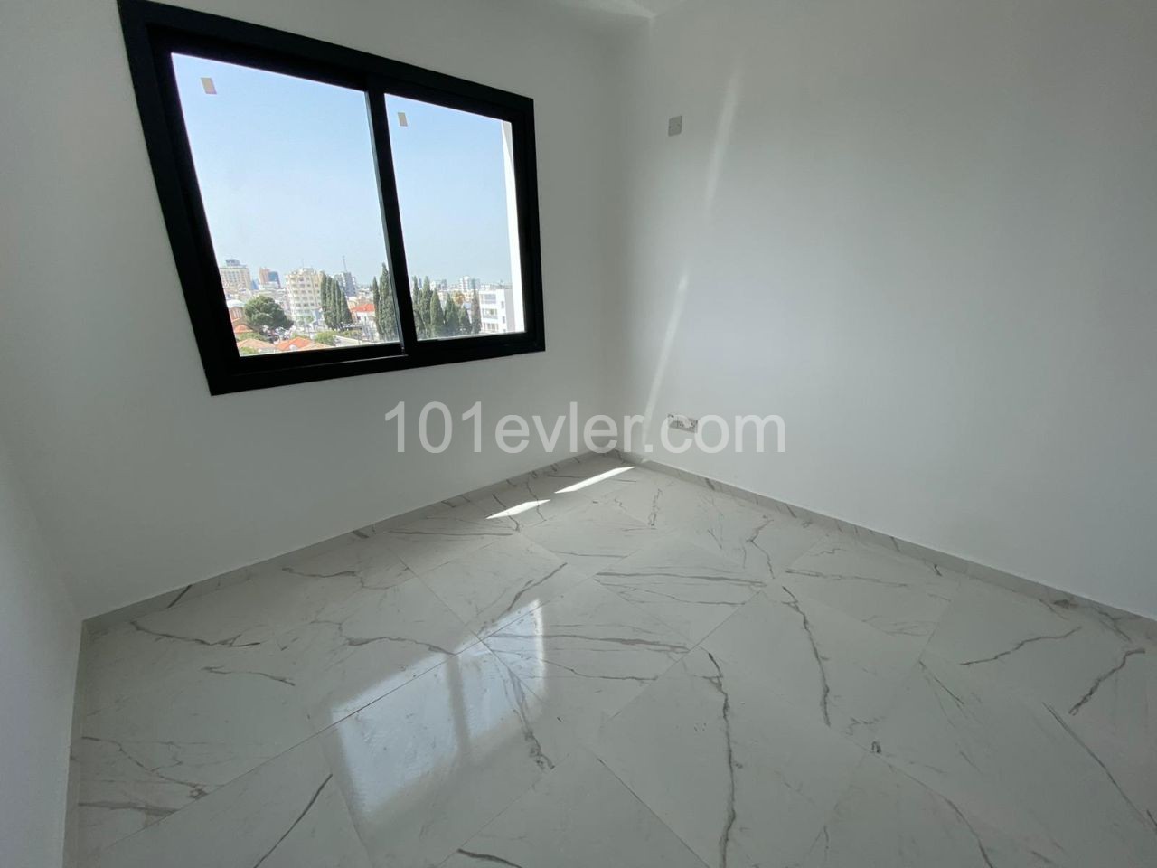 Flat For Sale in Yenişehir, Nicosia