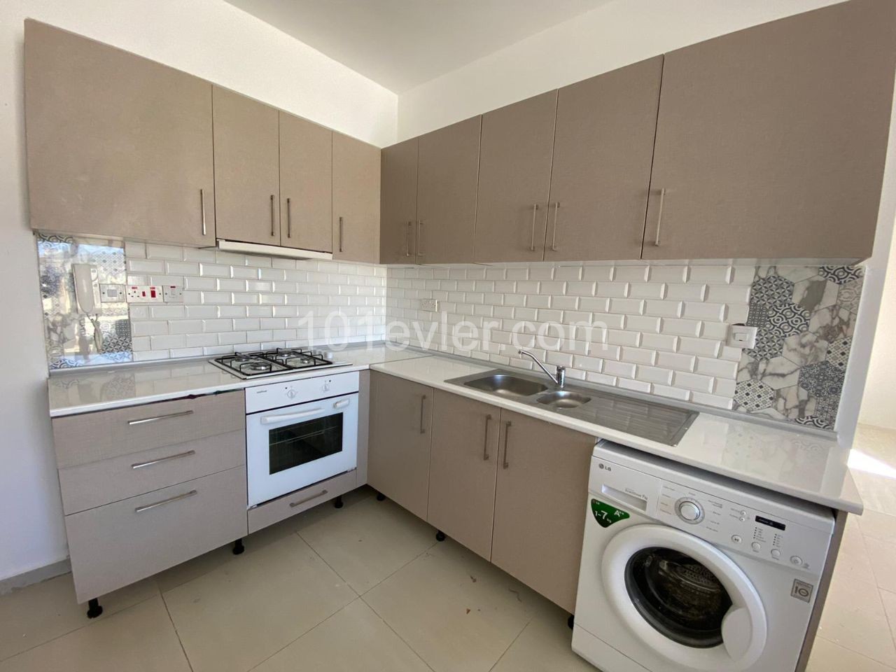 Flat To Rent in Küçük Kaymaklı, Nicosia