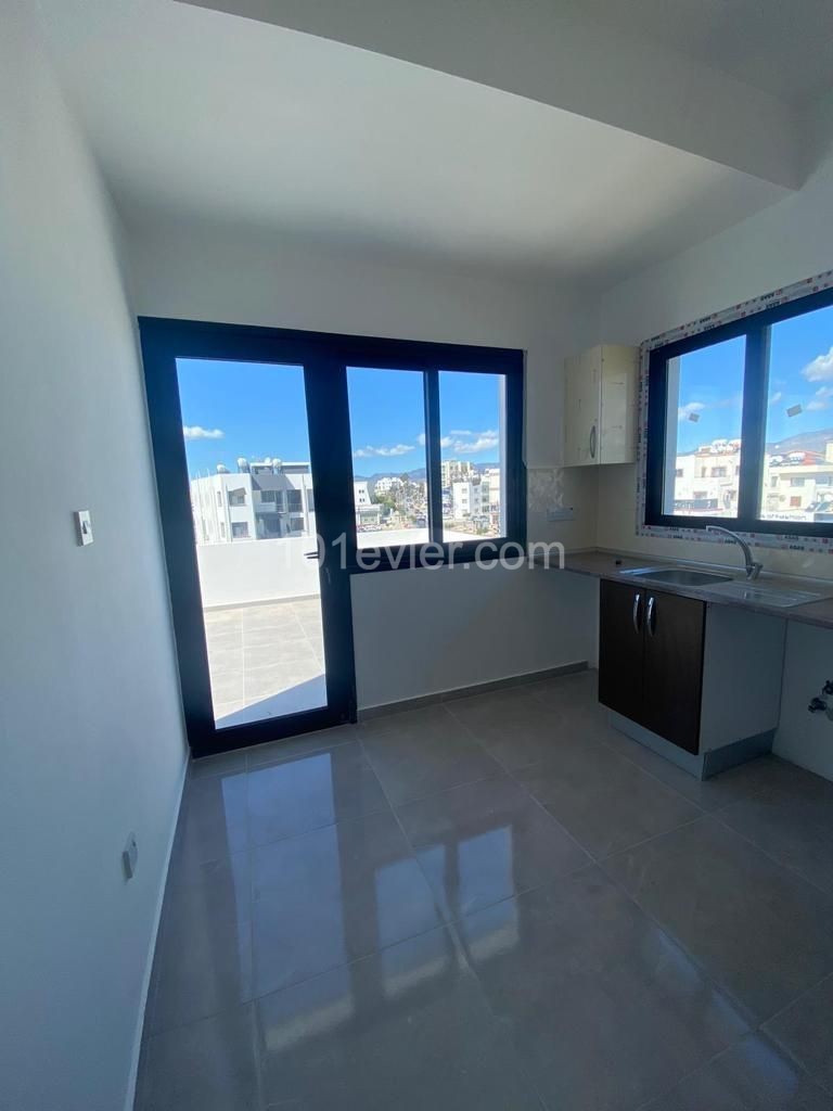 Yenikent te super Aussicht, 2 + 1 Penthouse-Wohnung ** 