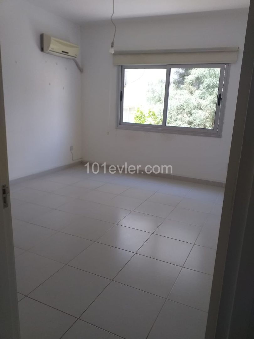 2+1 Spacious Apartment for Rent in Köşklüçiftlik, Suitable for Clinic/Office/ Laboratory Use ** 