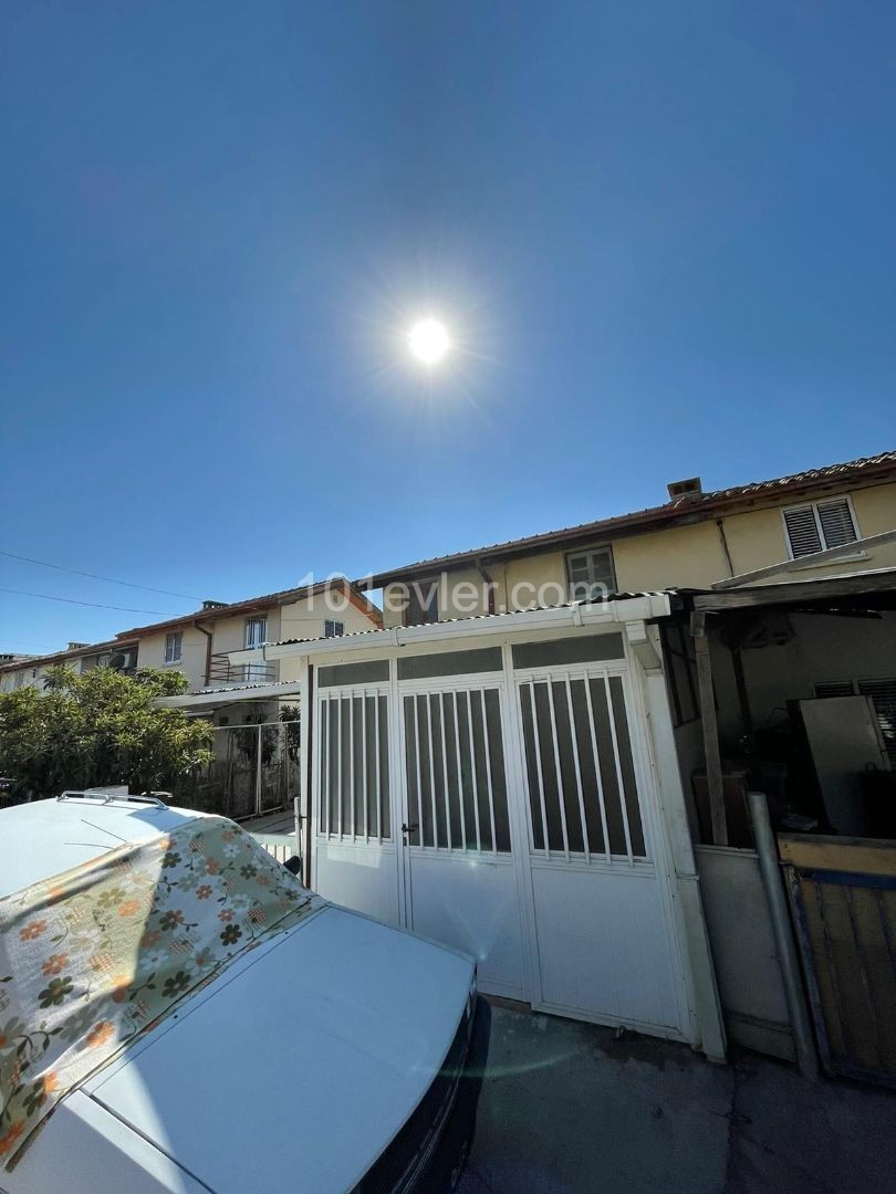 Einfamilienhaus Kaufen in Küçük Kaymaklı, Nikosia