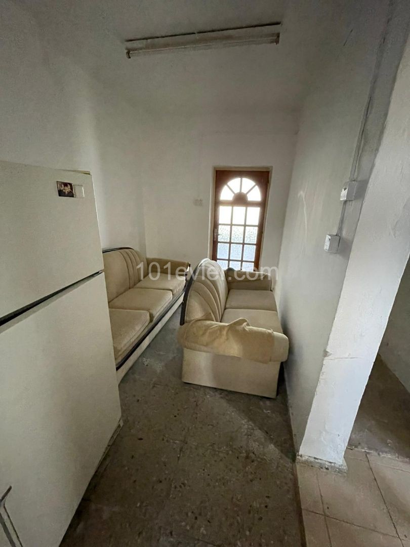 Einfamilienhaus Kaufen in Küçük Kaymaklı, Nikosia