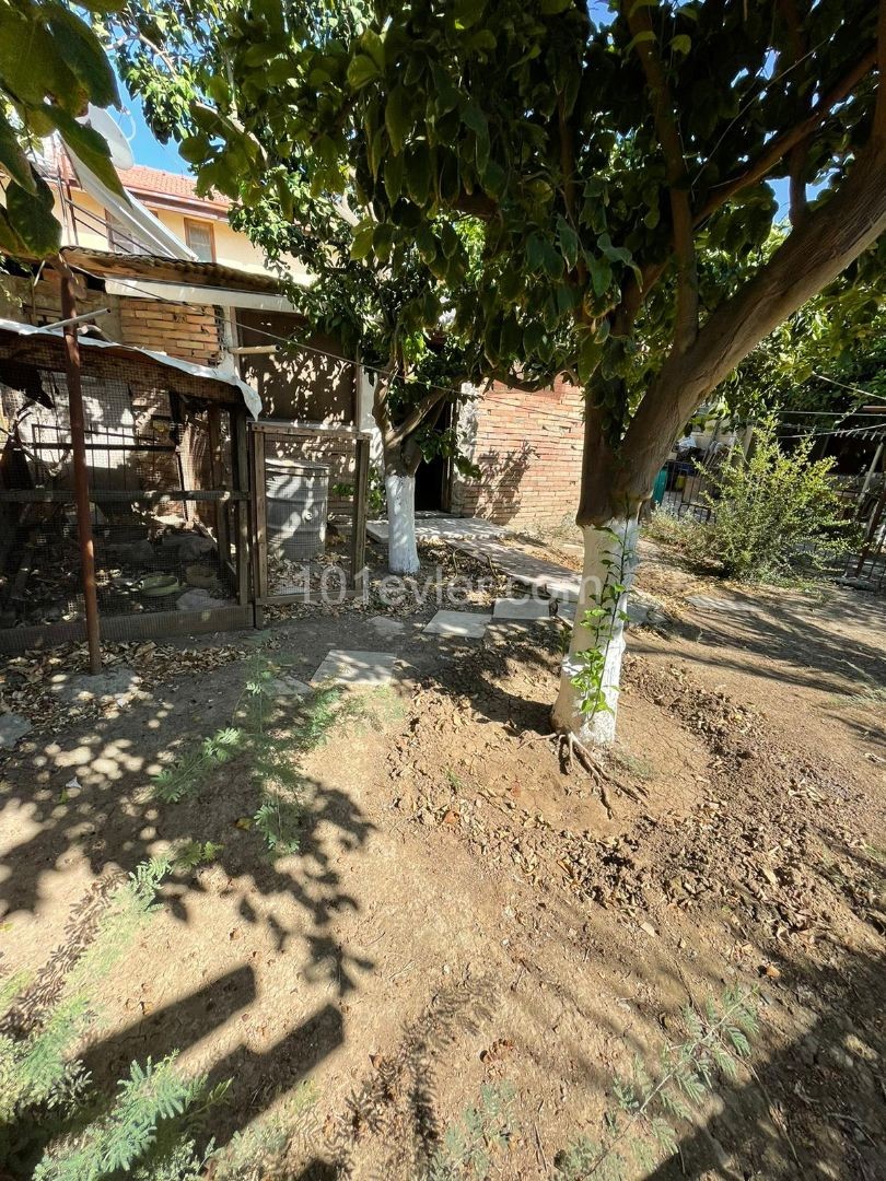 Einfamilienhaus Kaufen in Küçük Kaymaklı, Nikosia