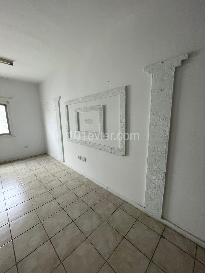 Office To Rent in Köşklüçiftlik, Nicosia