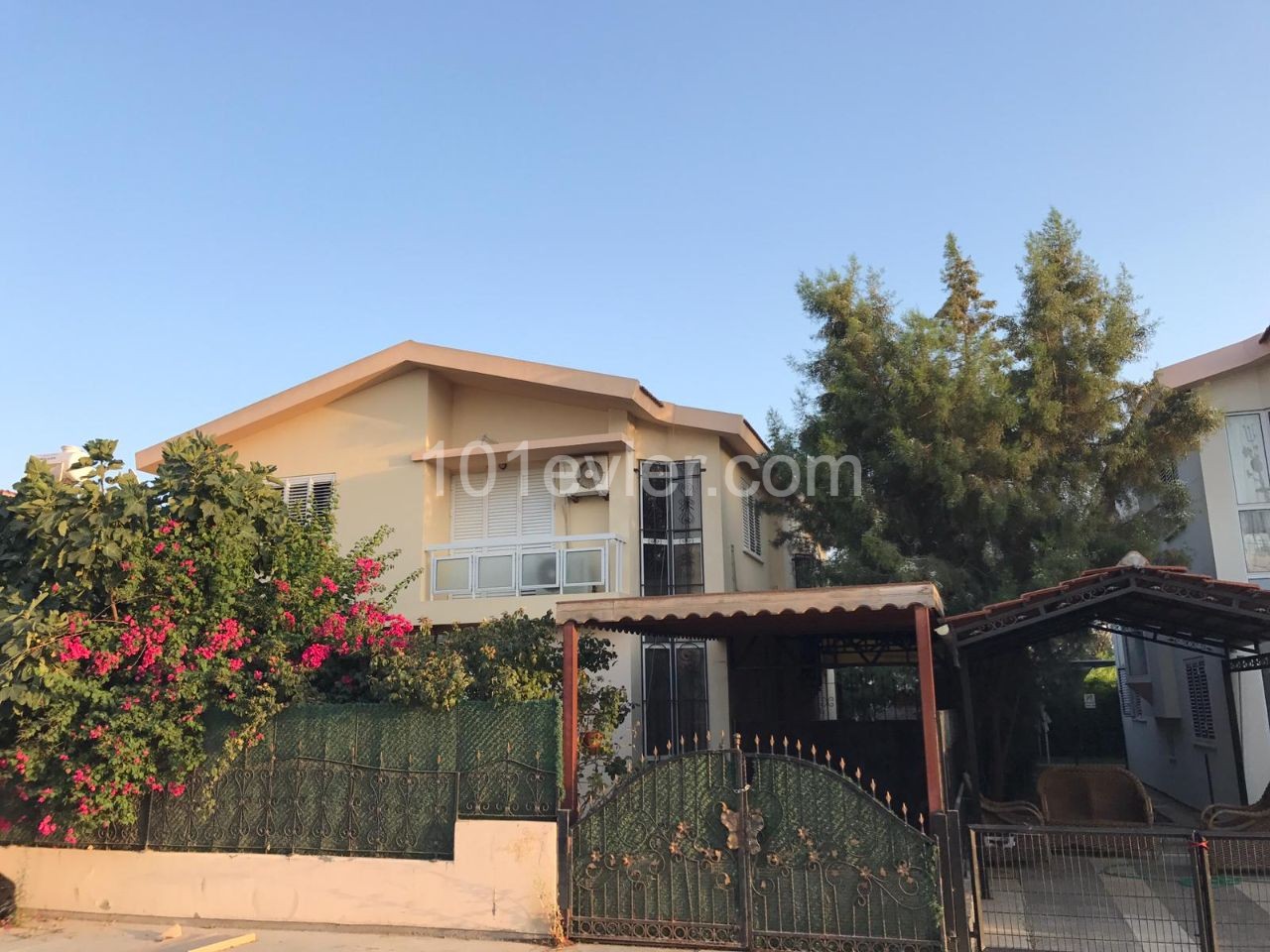 Yenikent'te Kiralık Lüx 3+1 Villa 