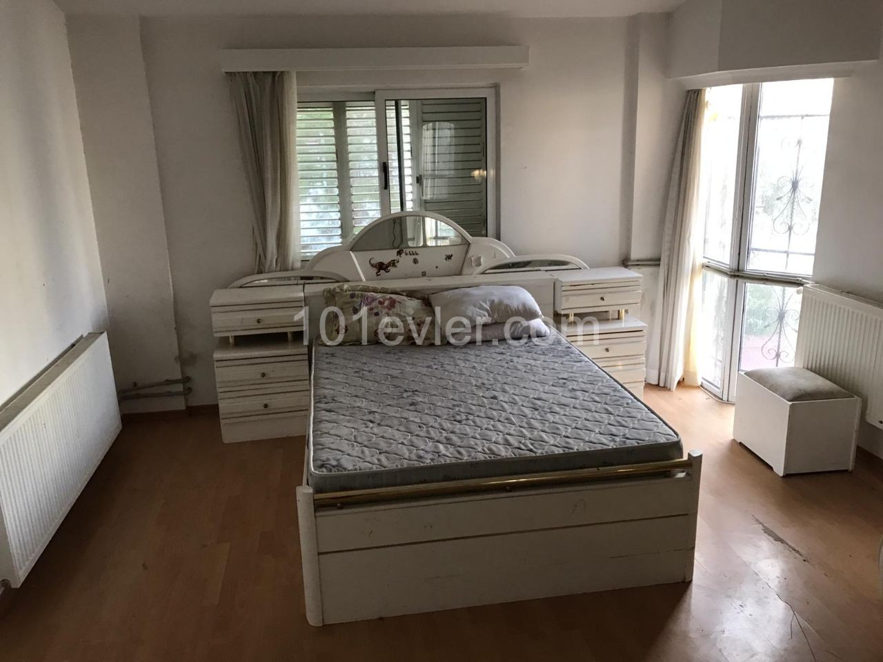 Yenikent'te Kiralık Lüx 3+1 Villa 