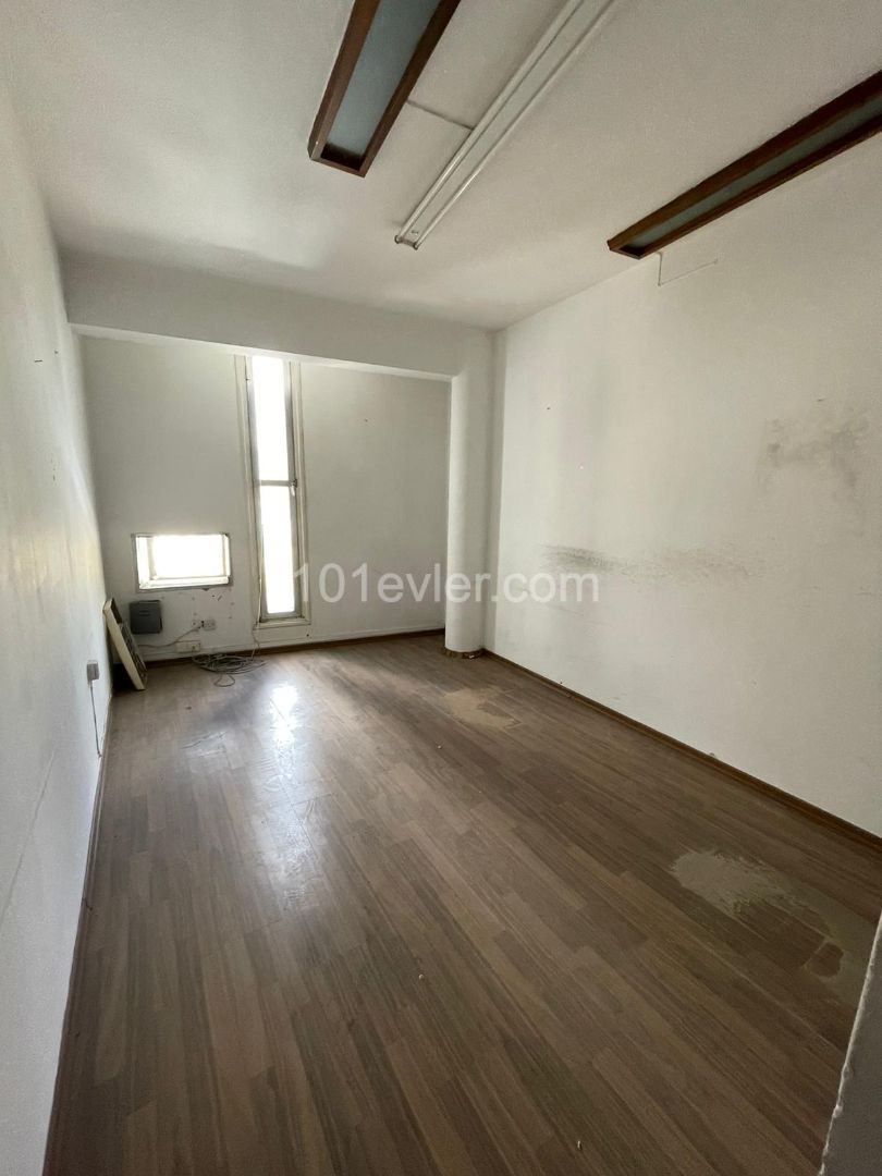 Office To Rent in Lefkoşa Surlariçi, Nicosia