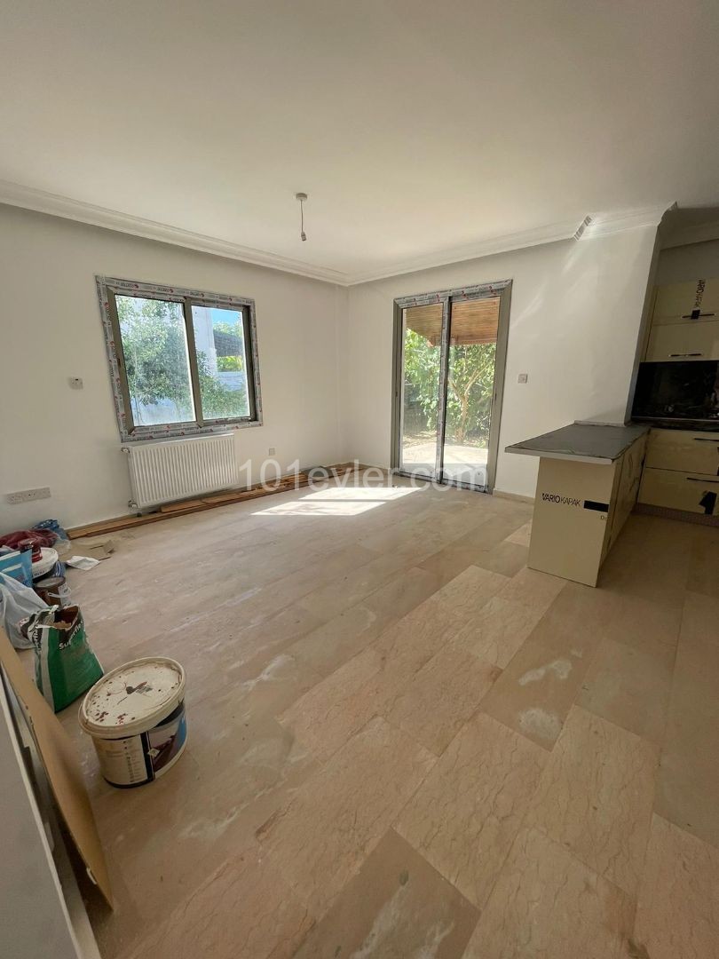 Detached House For Sale in Küçük Kaymaklı, Nicosia