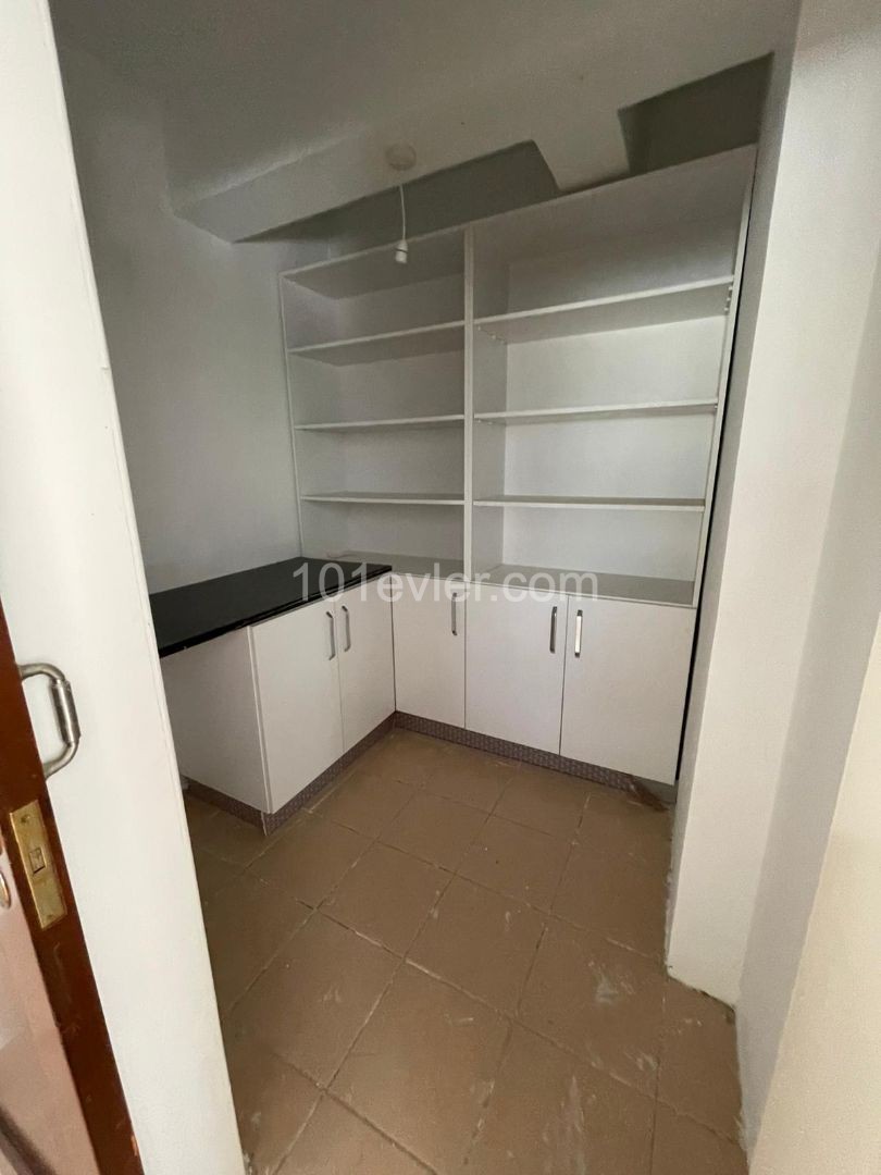 Detached House For Sale in Küçük Kaymaklı, Nicosia