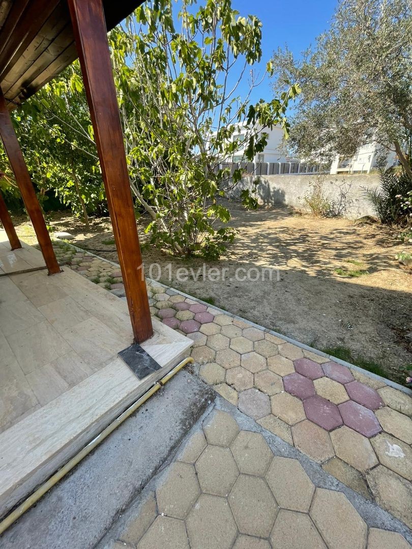 Detached House For Sale in Küçük Kaymaklı, Nicosia