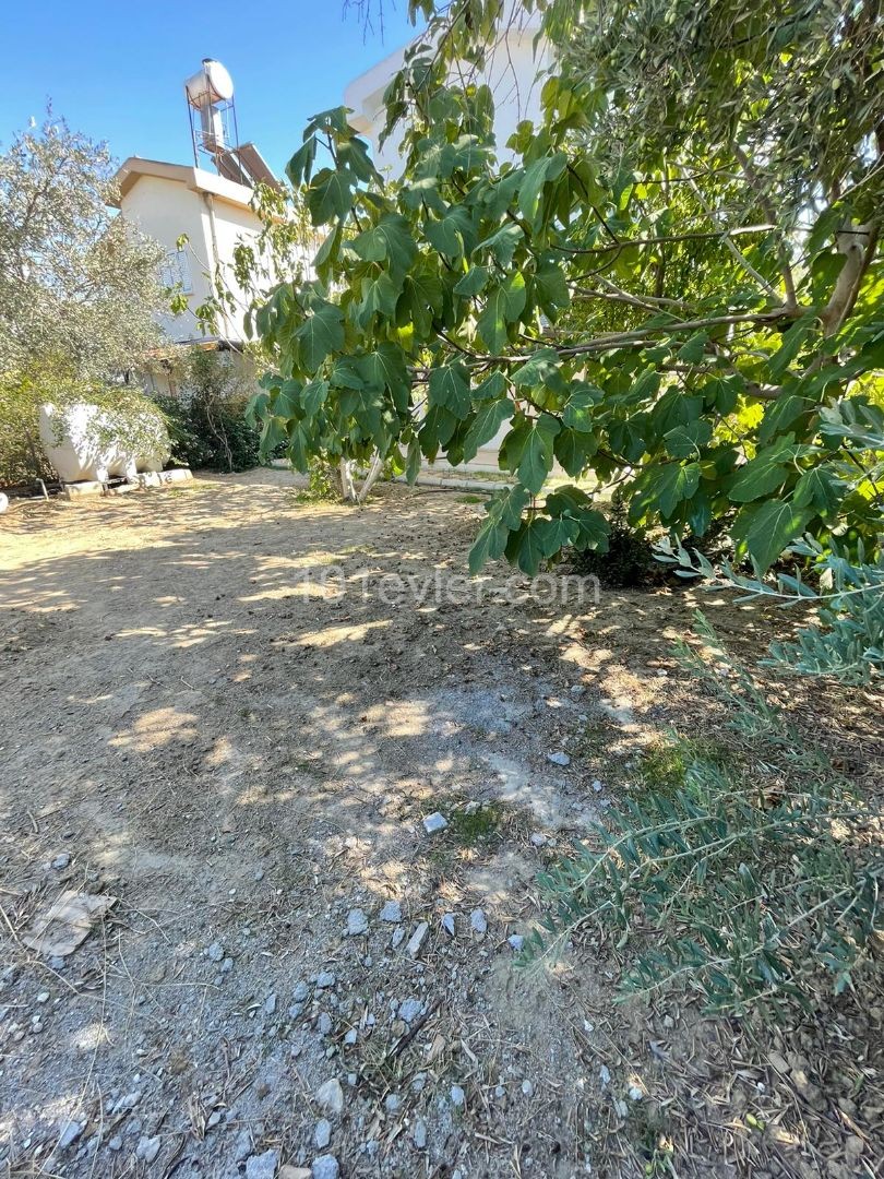 Detached House For Sale in Küçük Kaymaklı, Nicosia