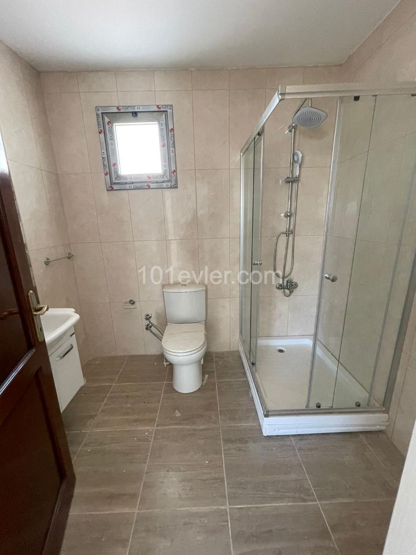 Detached House For Sale in Küçük Kaymaklı, Nicosia