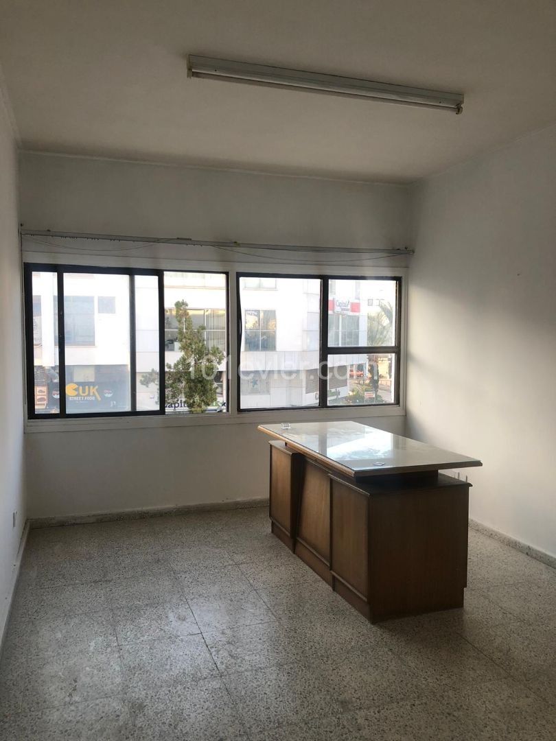 Office For Sale in Küçük Kaymaklı, Nicosia