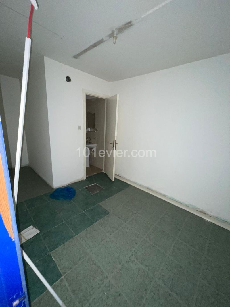 Shop For Rent on Girne Street in Nicosia Surlariçi ** 