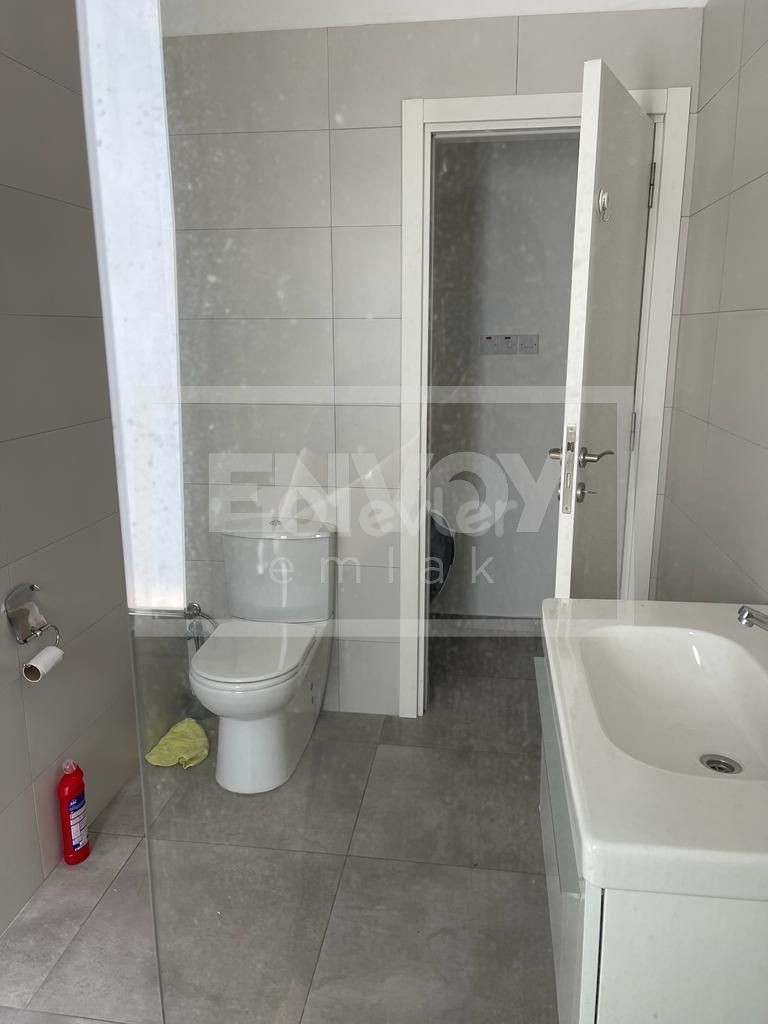 Metehan-Dereboyu Bölgesinde Lux  115 m2 Kiralık  Full Eşyalı 2+1 Daire 