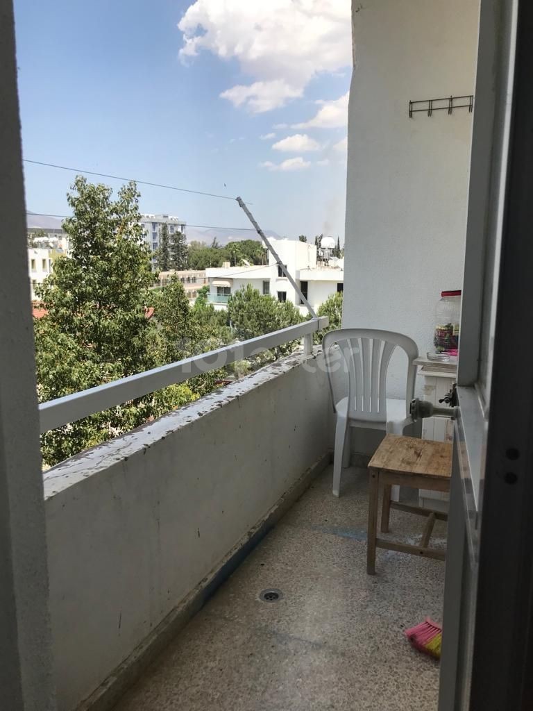 Lefkoşa Kızılbaş'da Satılık 3+2 Satılık Daire 