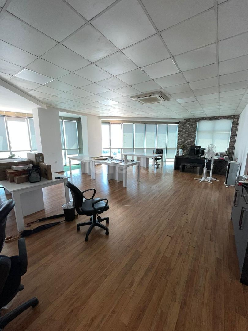 Rent an Office on the Main Street in Hamitkoy ** 