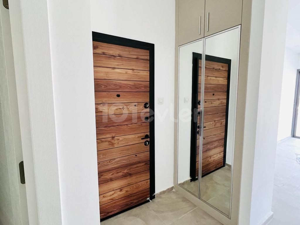 132 m2 zu verkaufen ( 3+1) Wohnung mit Kamin/ Grill in Metehan ** 