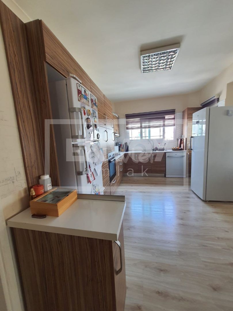 Köşklüçitflik is also an Apartment for Sale within Walking Distance of a Turkish Derebo! ** 