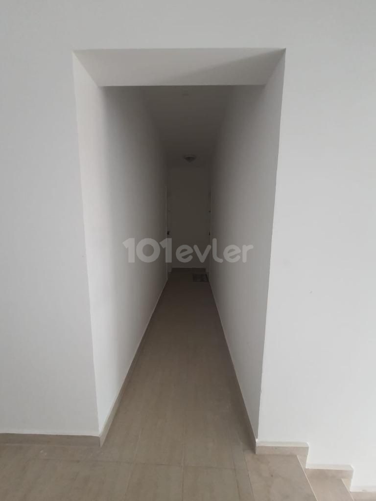 Yenisehir (95 m2) 2+1 Wohnung Zu Verkaufen (Steuern bezahlt) ** 