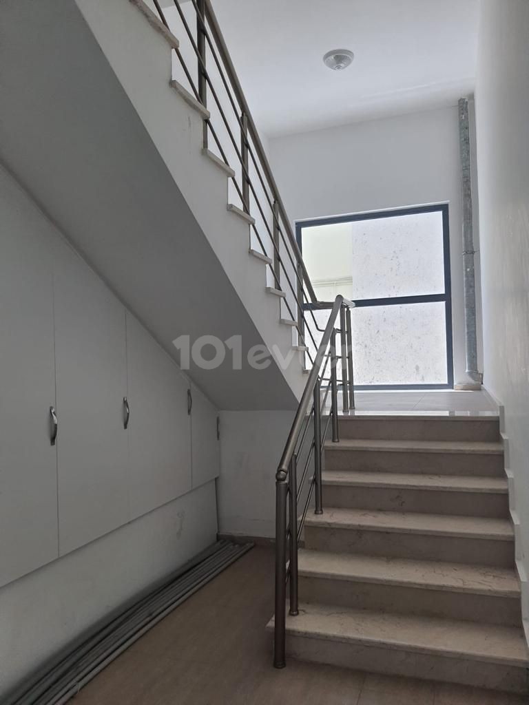 Yenisehir (95 m2) 2+1 Wohnung Zu Verkaufen (Steuern bezahlt) ** 