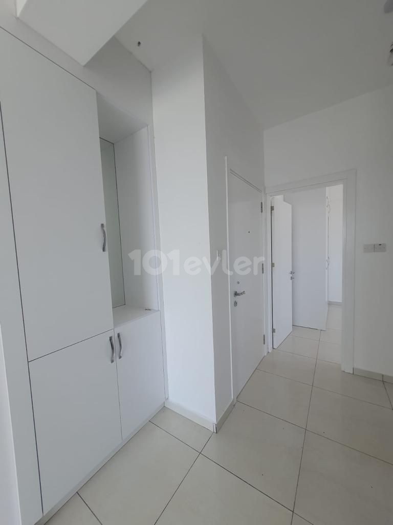 Yenisehir (95 m2) 2+1 Wohnung Zu Verkaufen (Steuern bezahlt) ** 