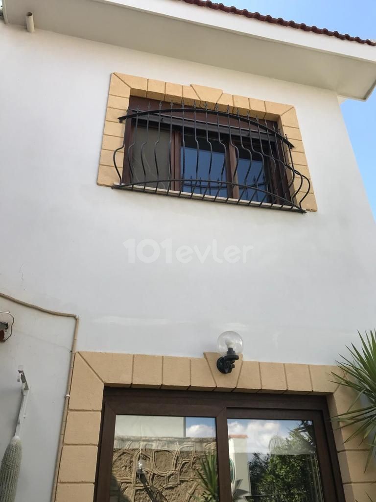 Ortaköy'de Muhteşem Merkezi Isıtmalı + Şömineli Lüx  Ticari Villa 5+2 Kiralık / Satılık