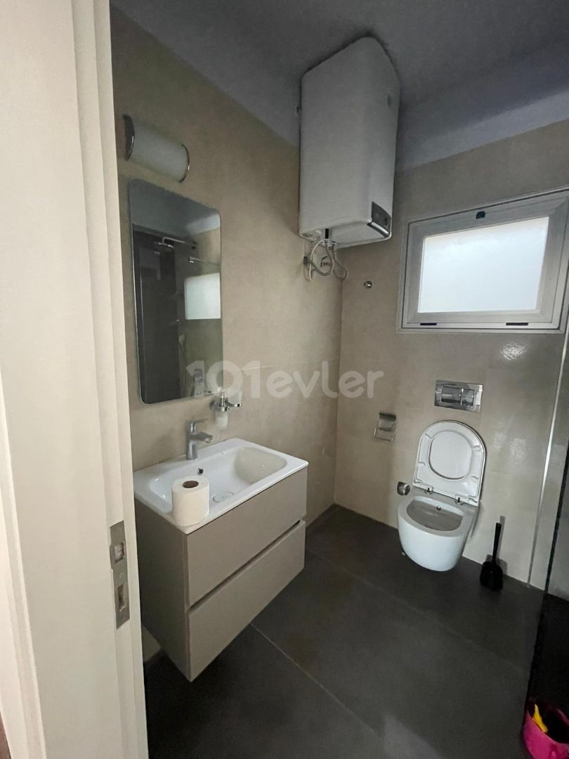 Dereboyu'nda Ana Cadde Üzeri Satılık 3+1 Penthouse