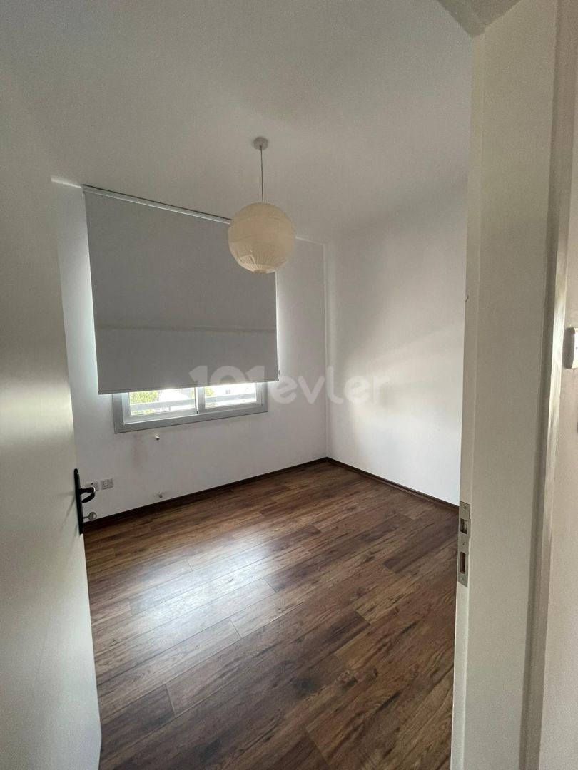 3 + 1 Penthouse zum Verkauf an der Hauptstraße in Dereboyu ** 