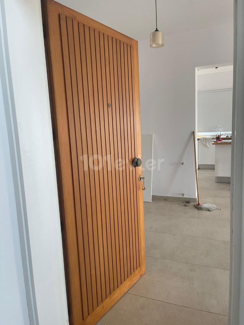 Dereboyu'nda Ana Cadde Üzeri Satılık 3+1 Penthouse