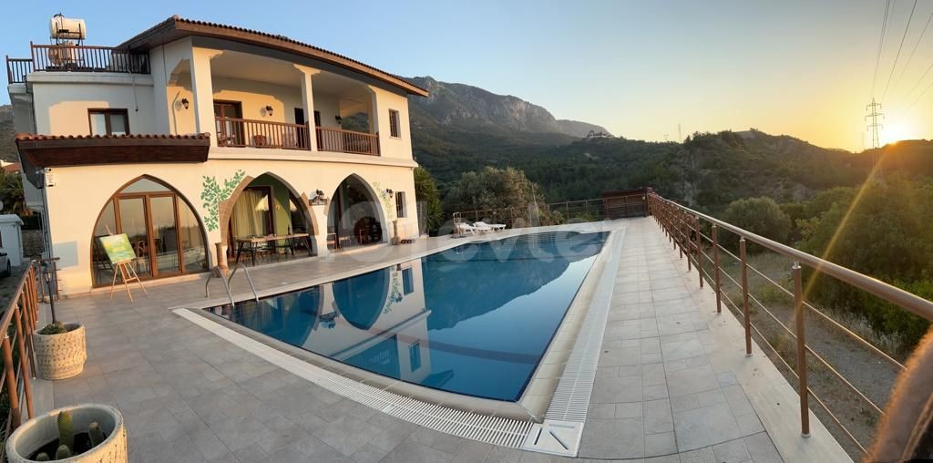 Villa with Pool for Rent in Bellapais ** 