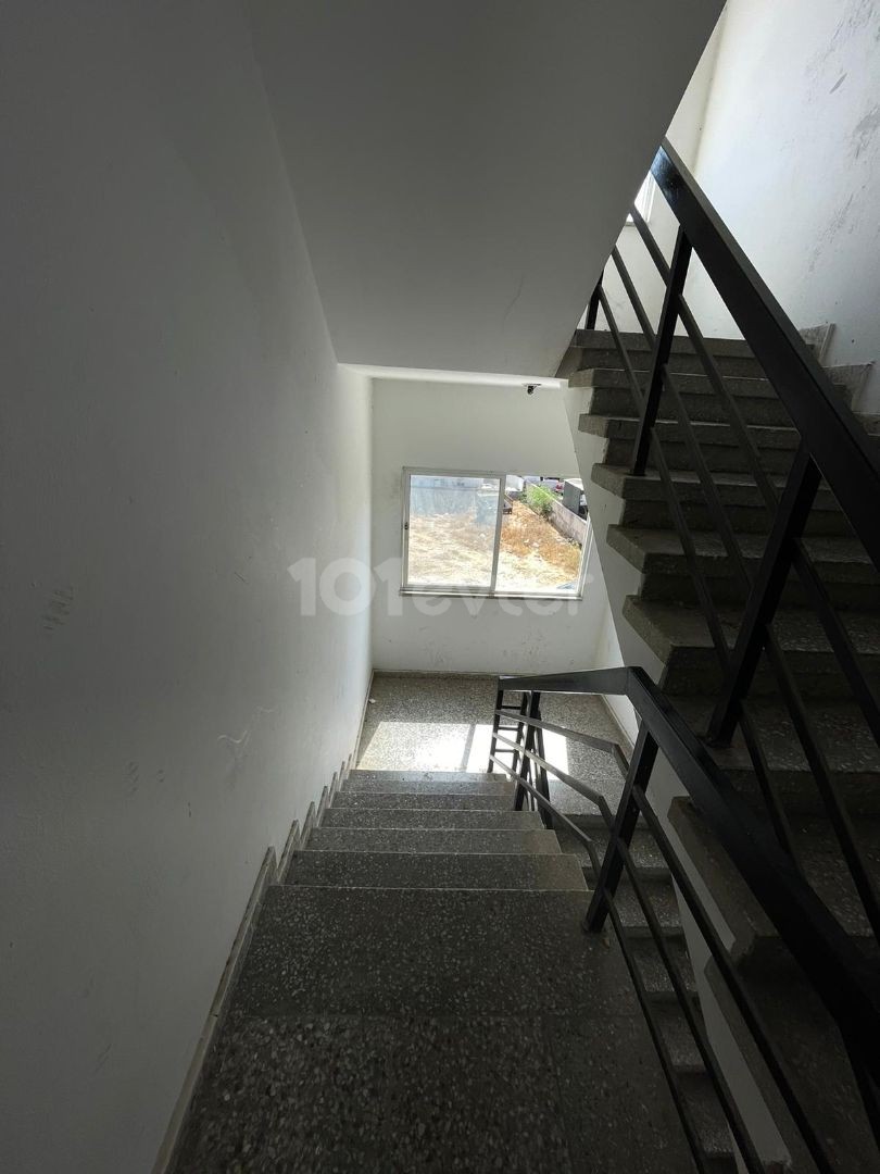 Renovated 3 + 1 Opportunity Apartment for Sale in Göçmenköy ** 