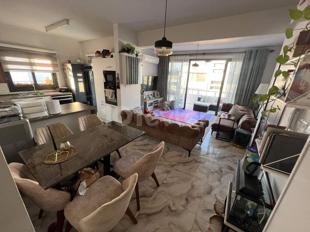 2+1 Luxus-Penthouse zum Verkauf in Küçük Kaymaklı