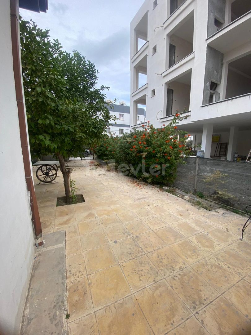 4+2 Detached House for Sale in Marmara