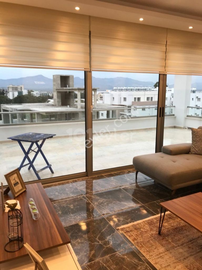 Ortaköy'de Ultra Lüks Kiralık 2+1 Penthouse