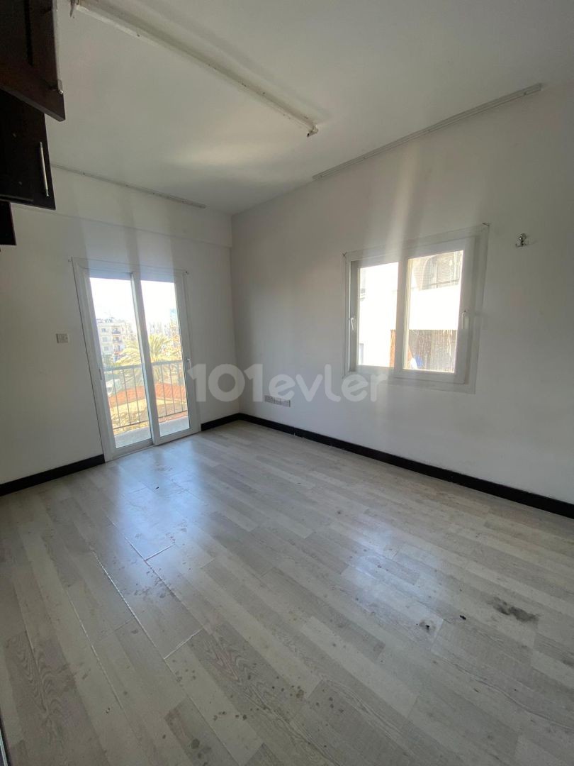 Office To Rent in Küçük Kaymaklı, Nicosia