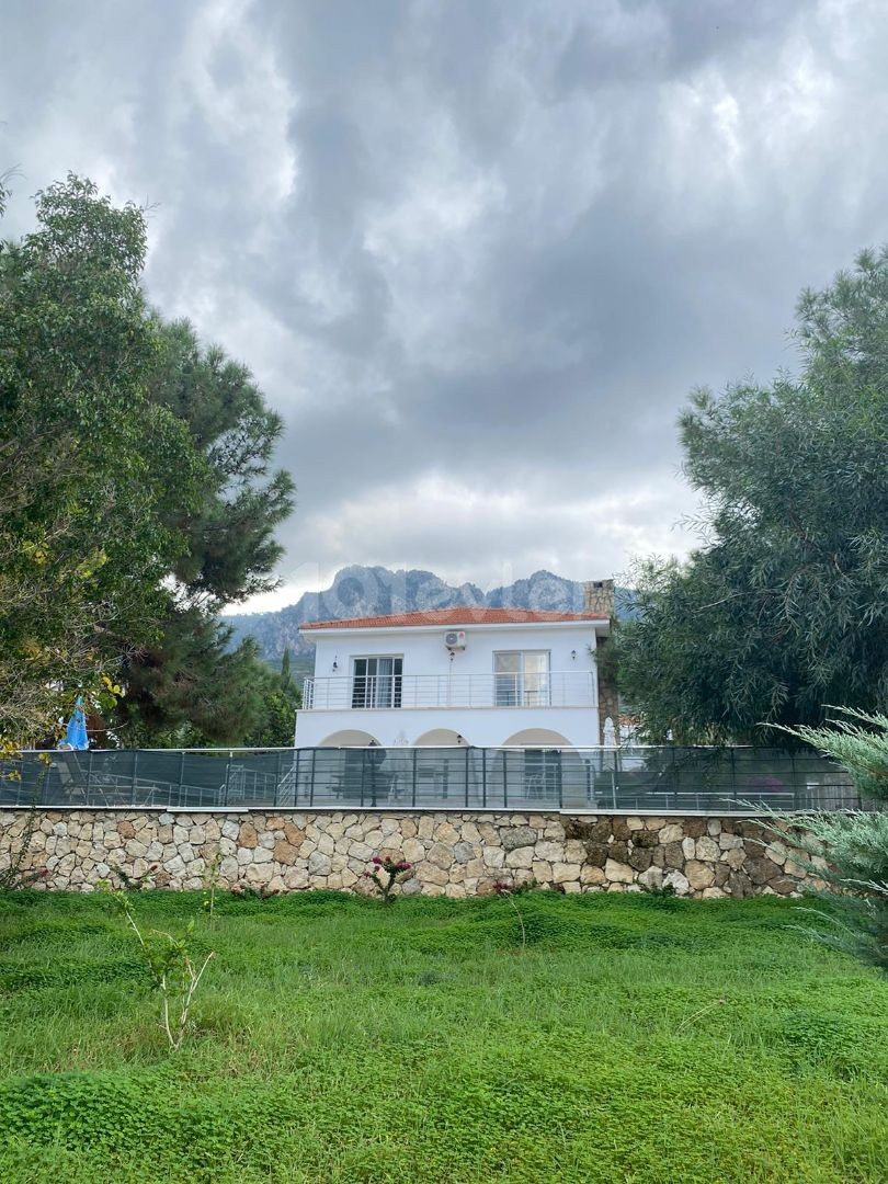 Villa To Rent in Alsancak, Kyrenia