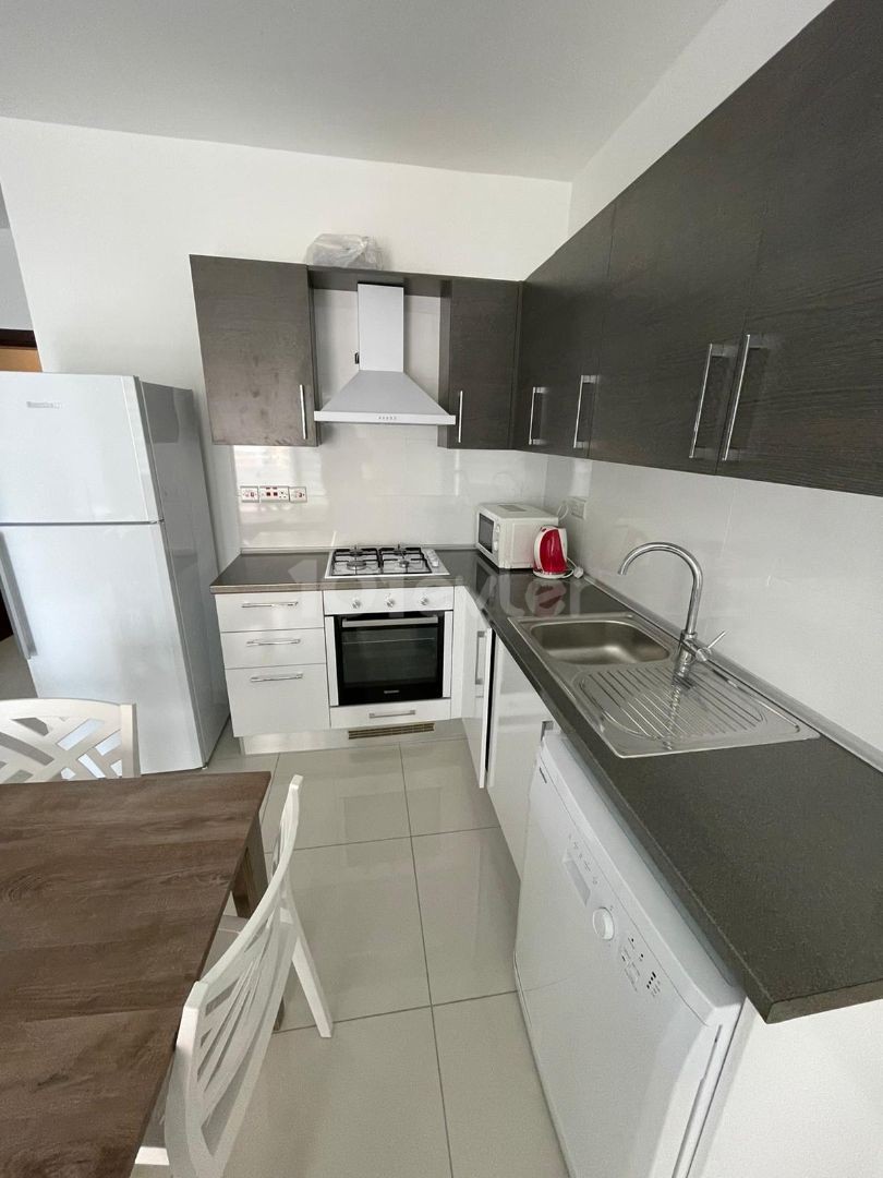 Girne Merkez’de Güvenlikli Sitede Satılık Full Eşyalı 1+1 ( 2 wc)Residans