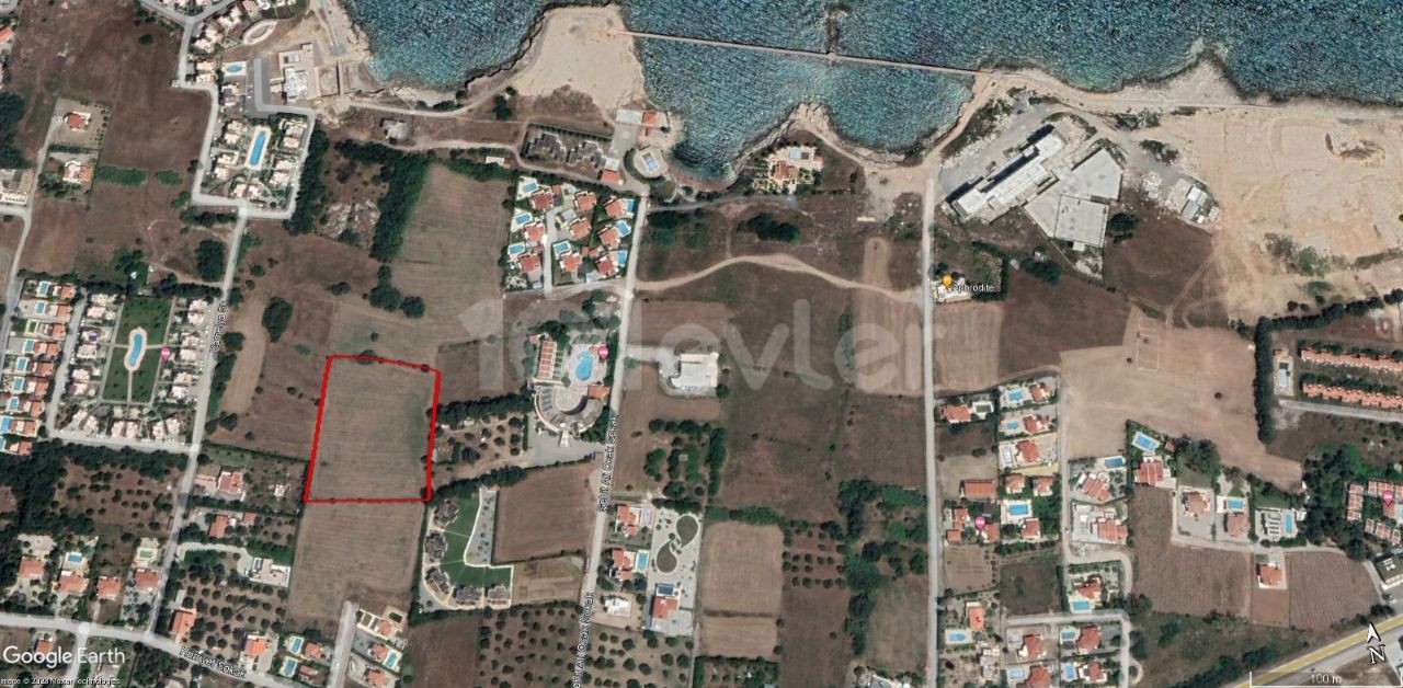 Land Close to the Sea for Sale in Lapta 