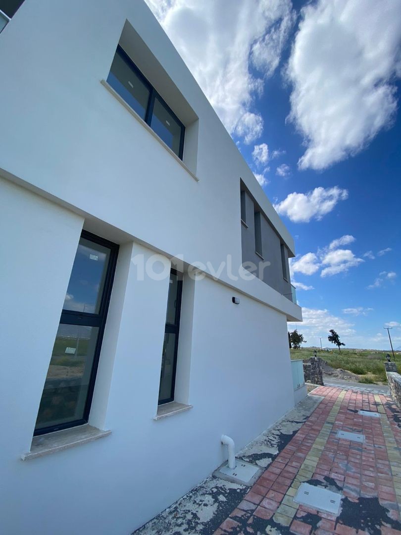 3+1 Twin Villa for Sale in Gazikoy