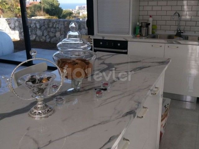 Magnificent Location in Alsancak with Private Pool - (4+1) Luxury Villa / Uninterrupted Mountain / Sea View 