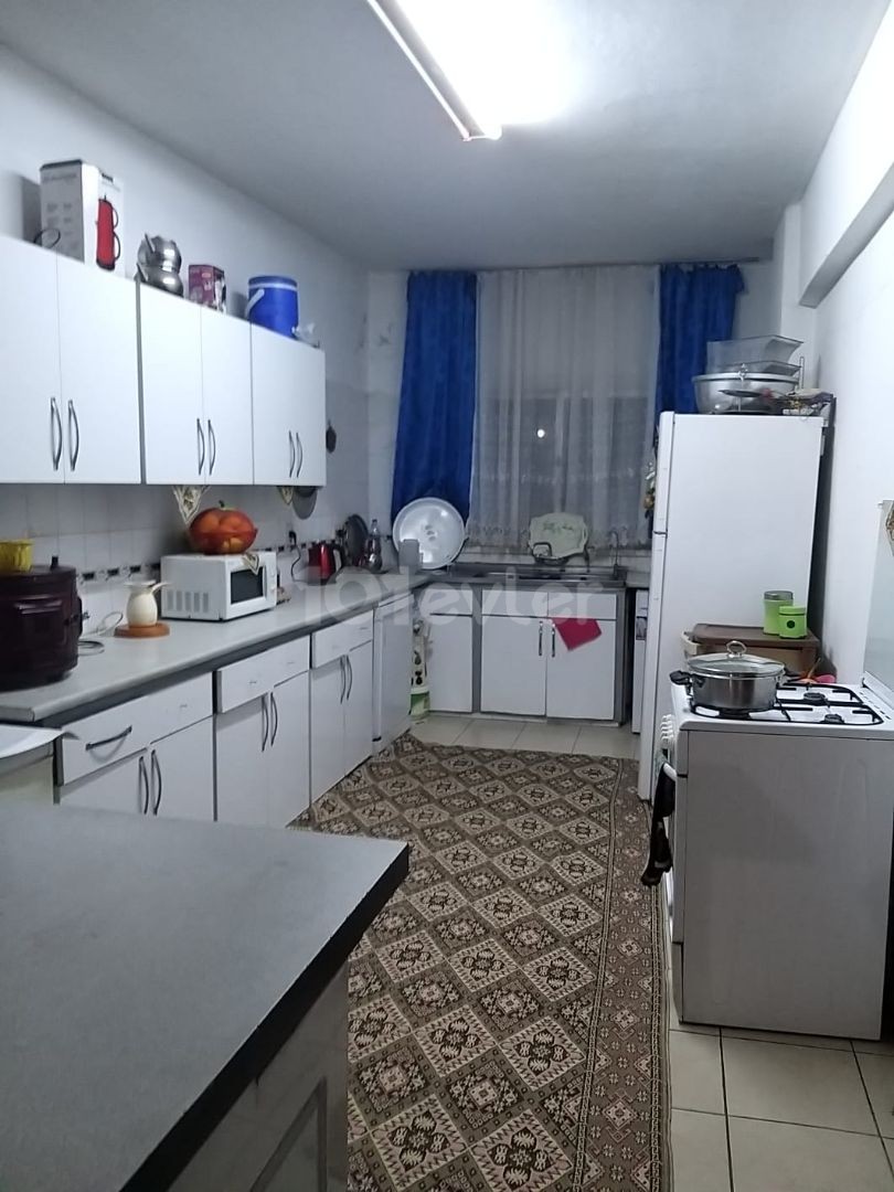 For Sale 3+1 Apartment in Kyrenia Center (Bargain)