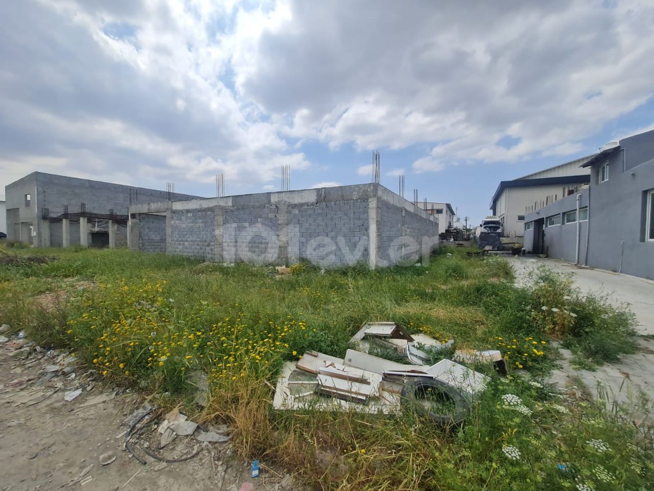 Brick-built workplace in Alayköy Industrial Zone