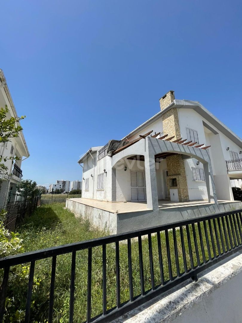 3+1 Villa for Rent in Gocmenkoy