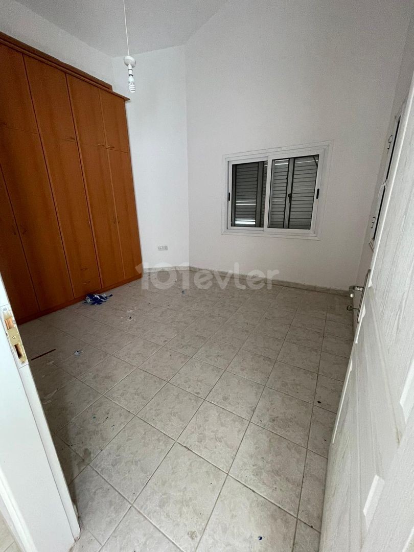 Göçmenköy'de Kiralık 3+1 Şömineli Bahçeli Villa