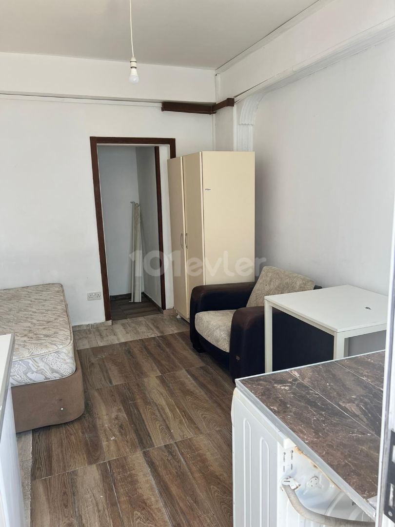 Studio Flat To Rent in Girne Merkez, Kyrenia